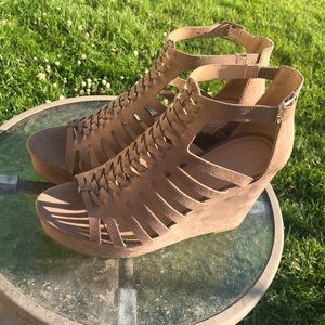 Charlotte Russe | Cadged Wedges